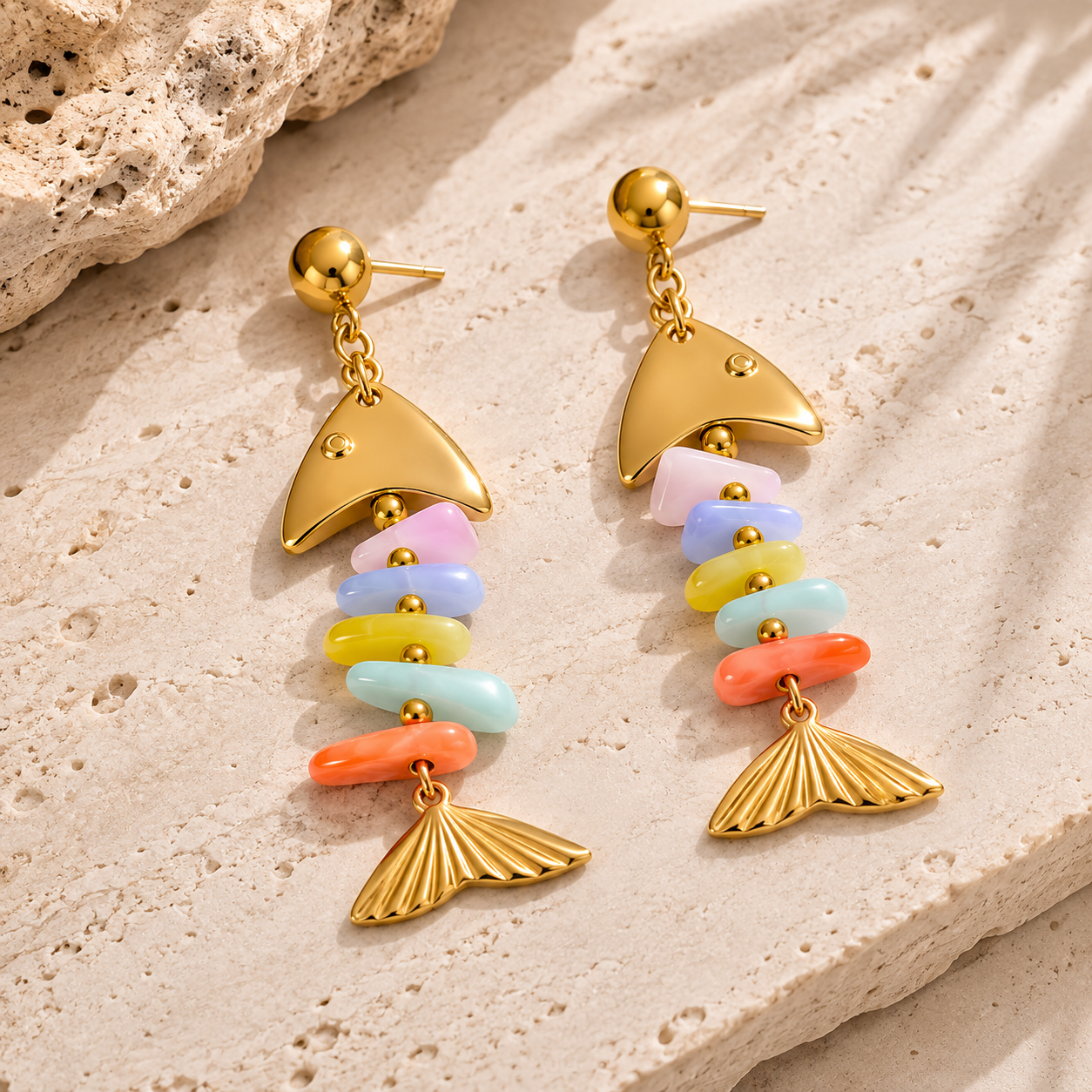 Pendientes Cola de Sirena con Piedras de Colores