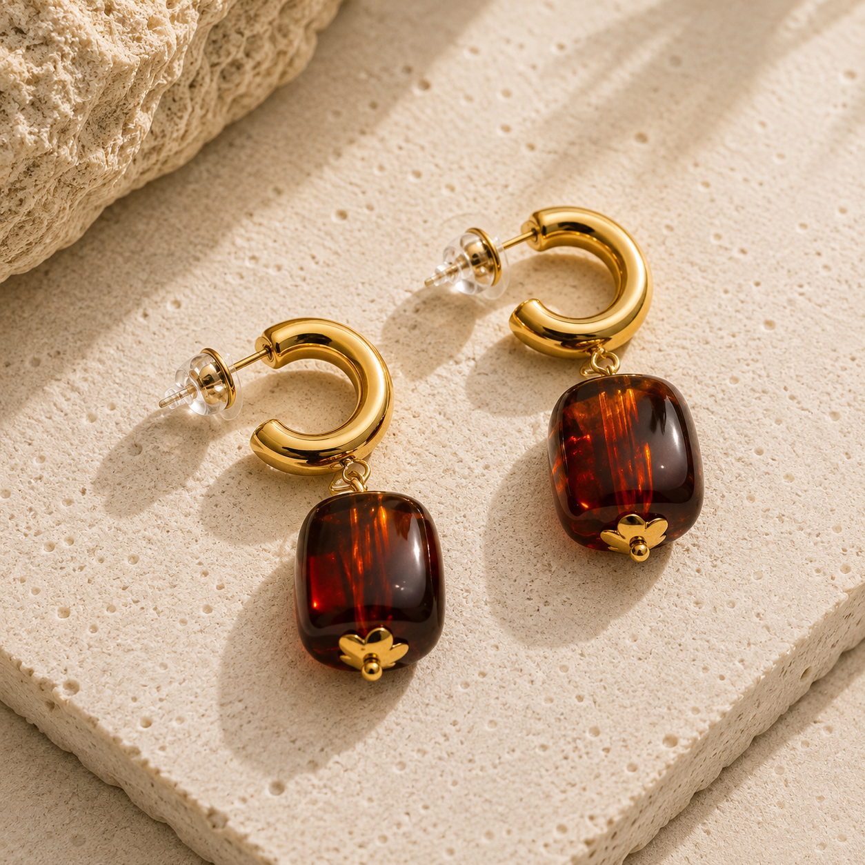 Aretes de Resina Acrílica Gota Caramelo