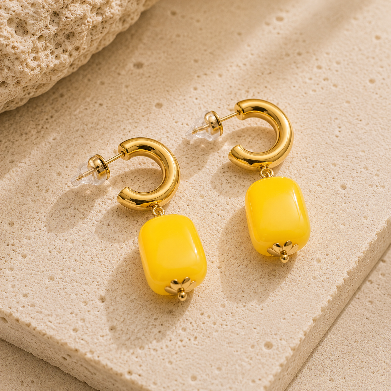 Aretes de Resina Acrílica Gota Caramelo